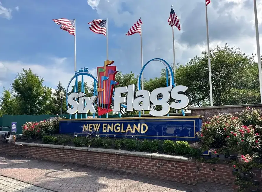 Six Flags New England